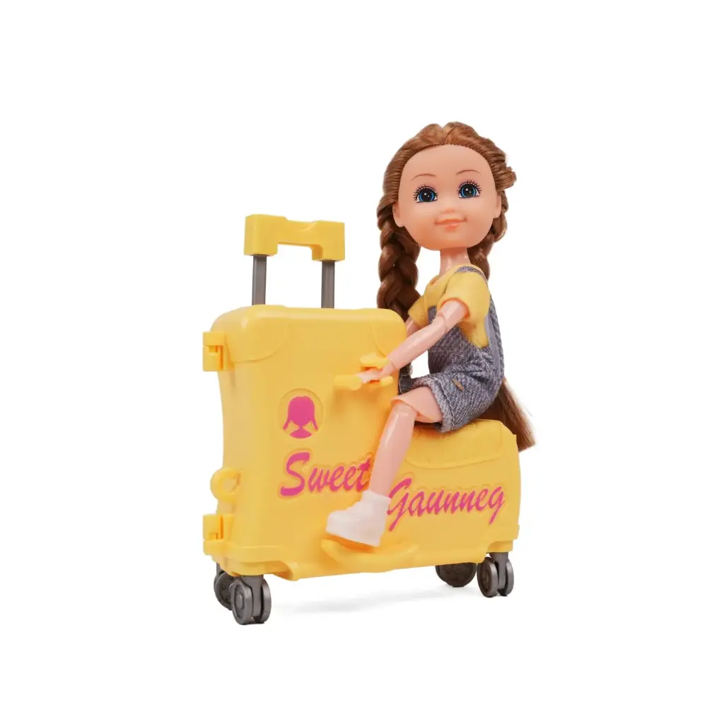 Diana Doll_Travel.webp